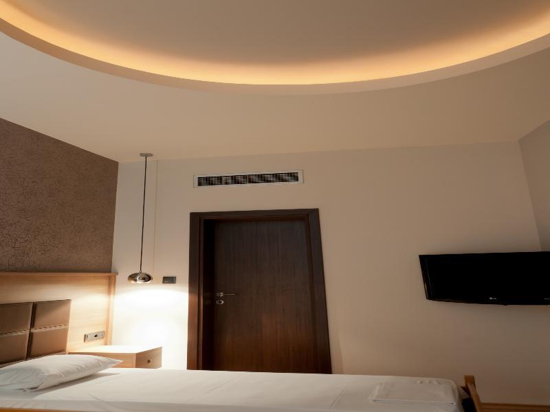 Metropolis Hotel Sérres Eksteriør bilde