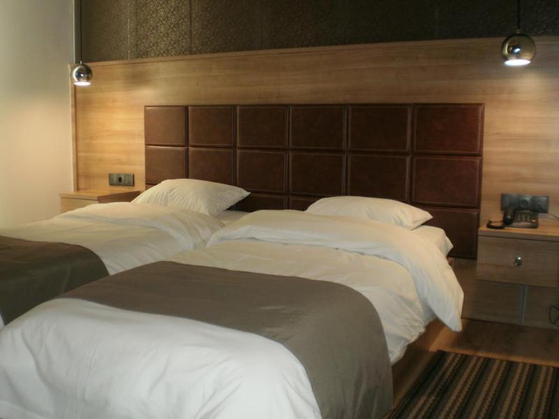 Metropolis Hotel Sérres Eksteriør bilde